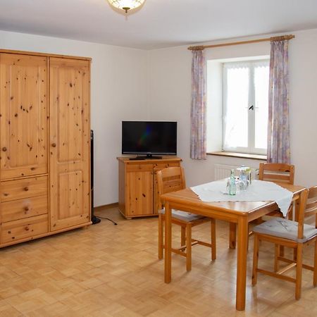 Weinhaus Kurtrierer Hof Hotel Leiwen Bagian luar foto